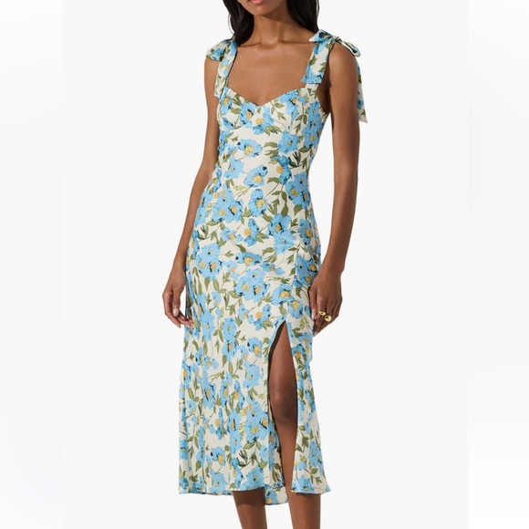 Astr Dresses & Skirts - NWT Astr “Bow Strap Satin Midi Dress” Size Large